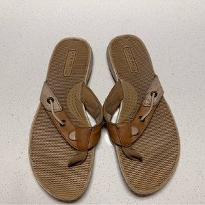 Sperry sandals size 7